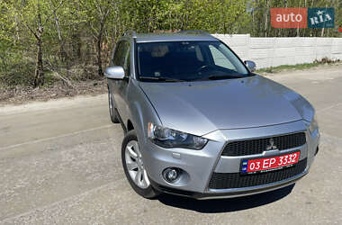 Позашляховик / Кросовер Mitsubishi Outlander 2010 в 