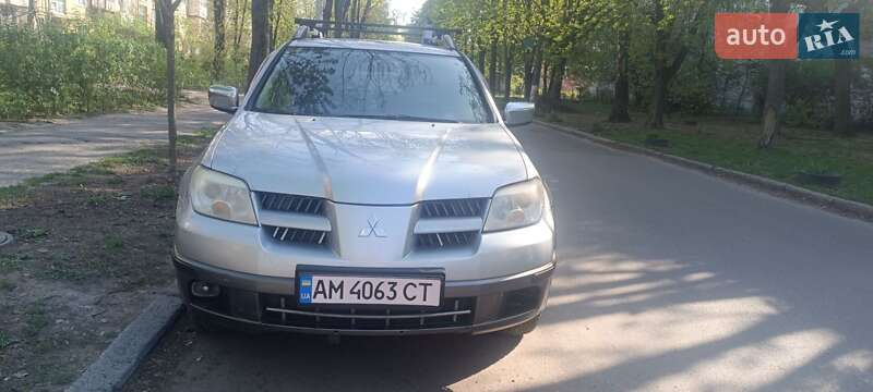 Mitsubishi Outlander 2005