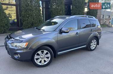 Внедорожник / Кроссовер Mitsubishi Outlander 2010 в 