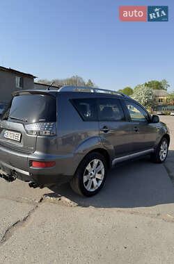 Внедорожник / Кроссовер Mitsubishi Outlander 2007 в 