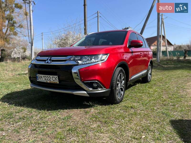 Mitsubishi Outlander 2016