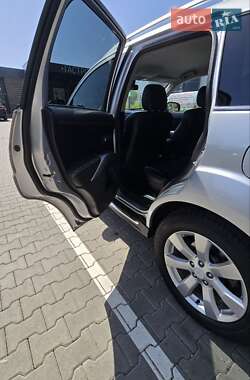 Внедорожник / Кроссовер Mitsubishi Outlander 2010 в 