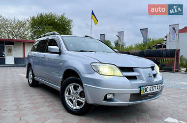 Внедорожник / Кроссовер Mitsubishi Outlander 2003 в 