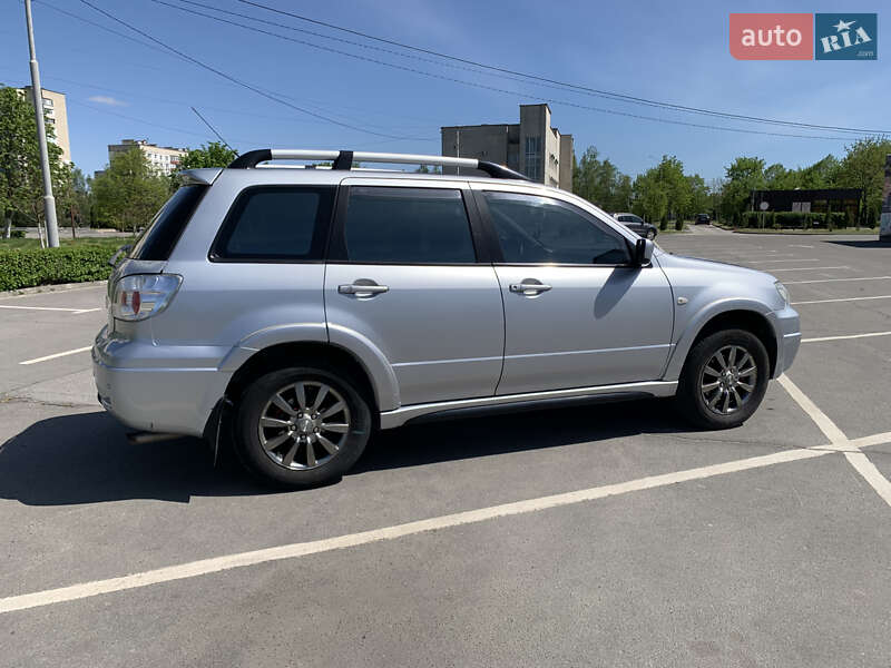 Внедорожник / Кроссовер Mitsubishi Outlander 2007 в Нетешине