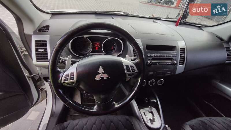 Внедорожник / Кроссовер Mitsubishi Outlander 2008 в Полтаве