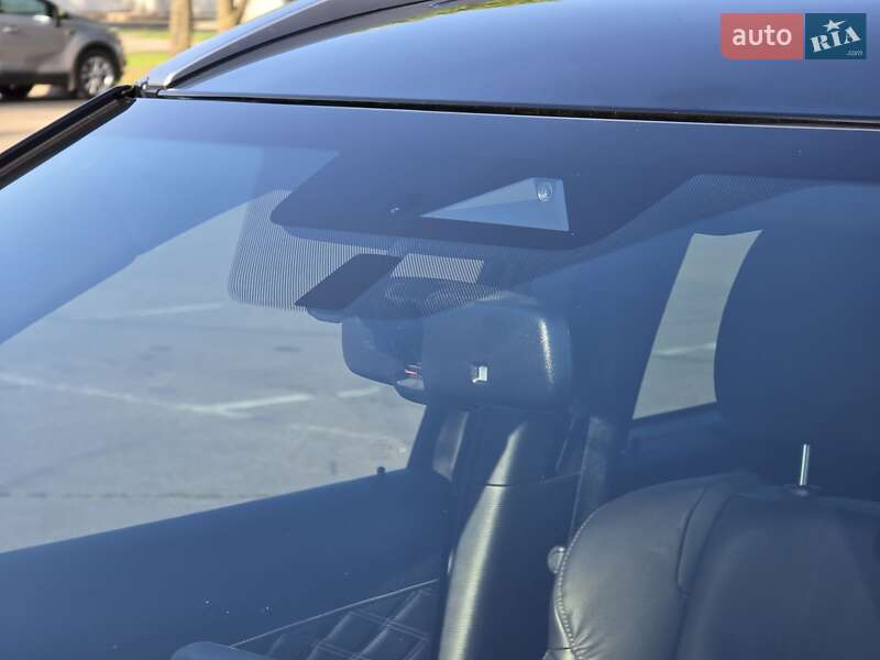 Позашляховик / Кросовер Mitsubishi Outlander 2023 в Кривому Розі