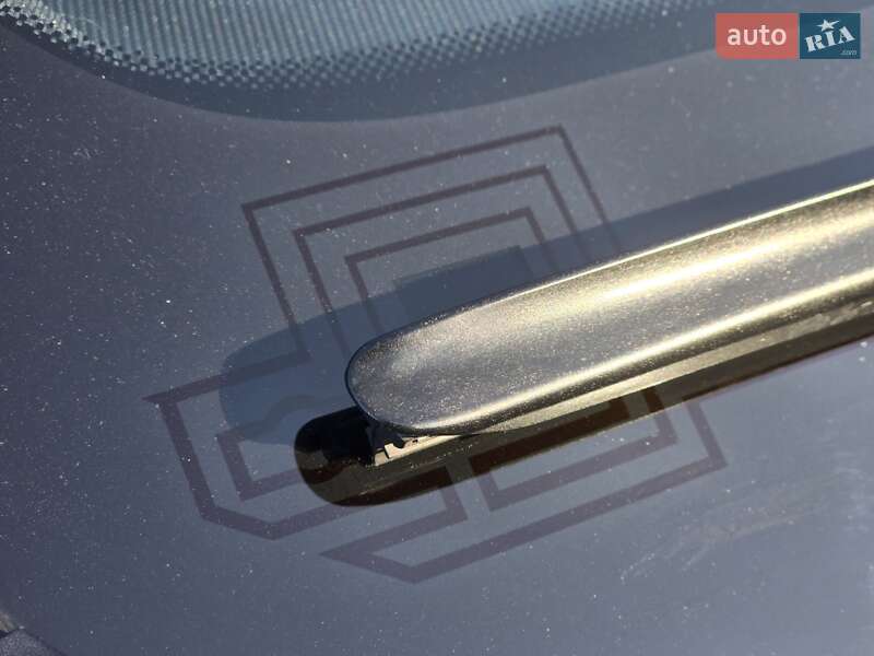 Позашляховик / Кросовер Mitsubishi Outlander 2023 в Кривому Розі