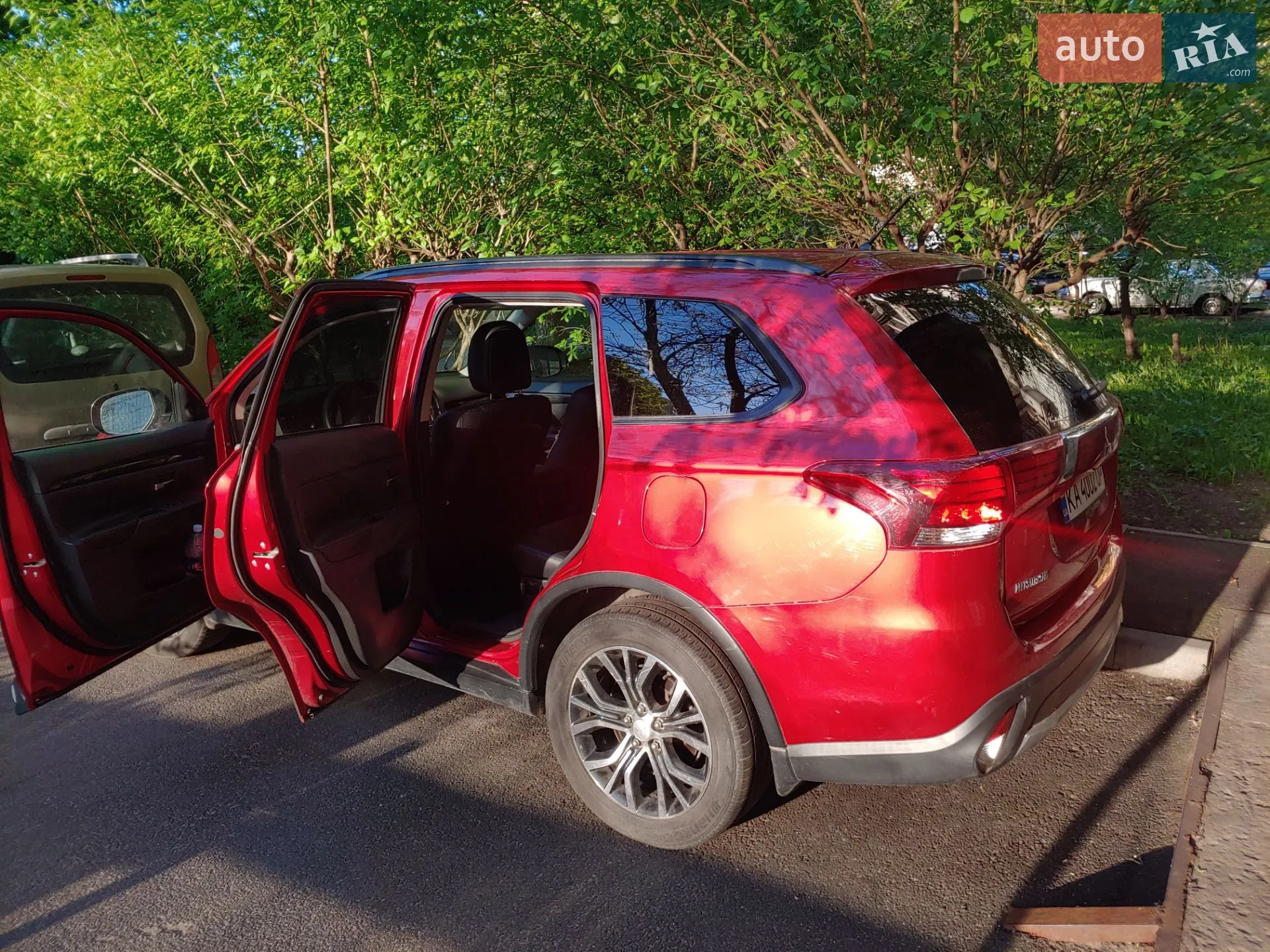 2015 Mitsubishi Outlander - мініатюра 10