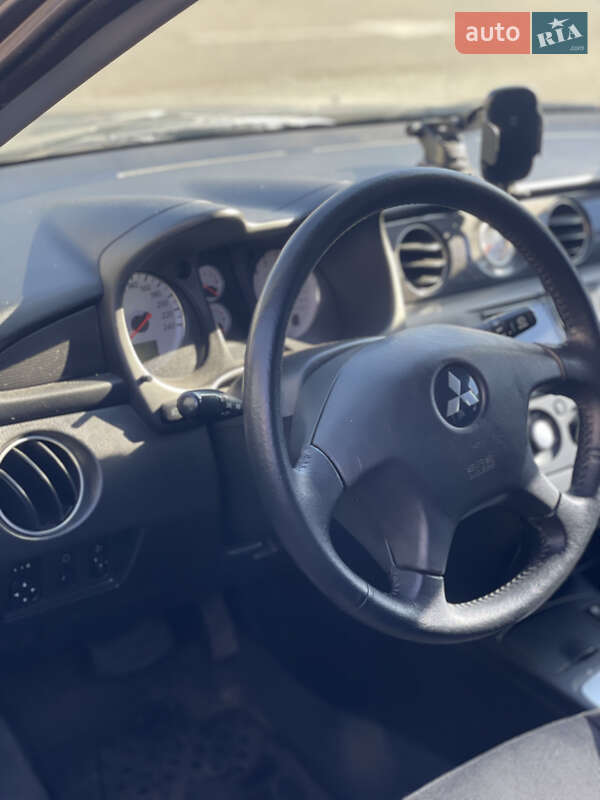 Внедорожник / Кроссовер Mitsubishi Outlander 2007 в Киеве