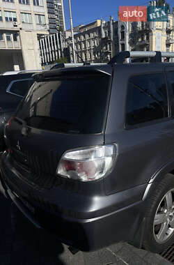 Внедорожник / Кроссовер Mitsubishi Outlander 2007 в 