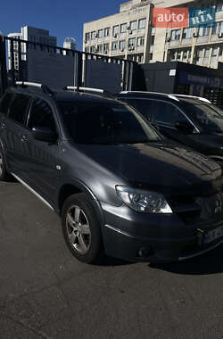 Внедорожник / Кроссовер Mitsubishi Outlander 2007 в 