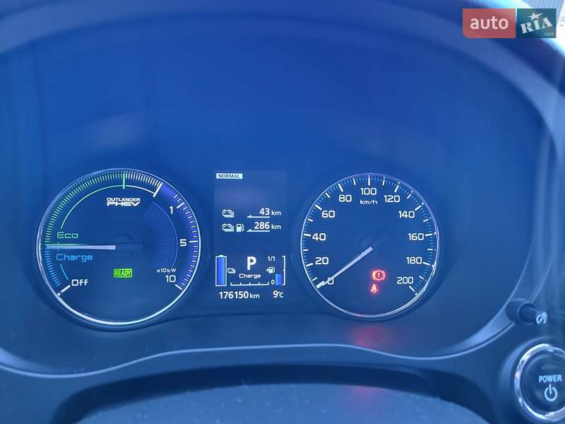 Позашляховик / Кросовер Mitsubishi Outlander 2019 в Ірпені