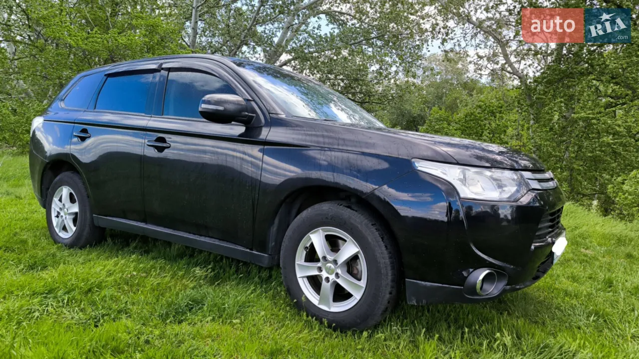 2016 Mitsubishi Outlander - мініатюра 15