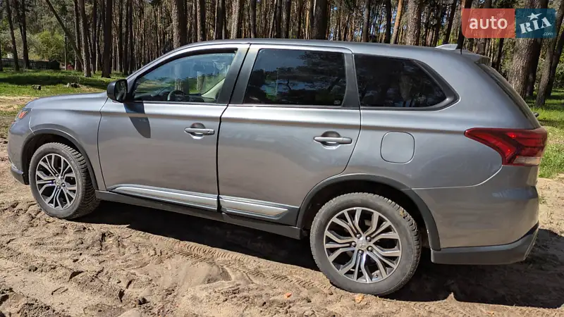 Mitsubishi Outlander