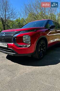 Позашляховик / Кросовер Mitsubishi Outlander 2021 в Василькові