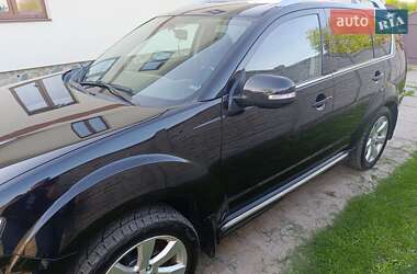 Позашляховик / Кросовер Mitsubishi Outlander 2010 в 