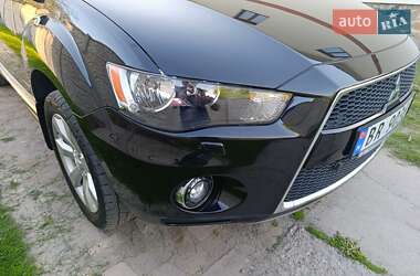 Позашляховик / Кросовер Mitsubishi Outlander 2010 в 