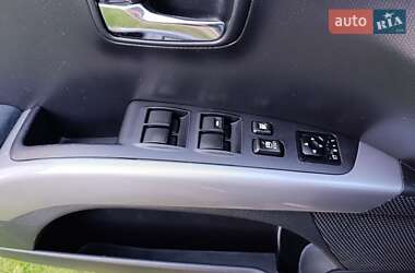 Позашляховик / Кросовер Mitsubishi Outlander 2010 в 