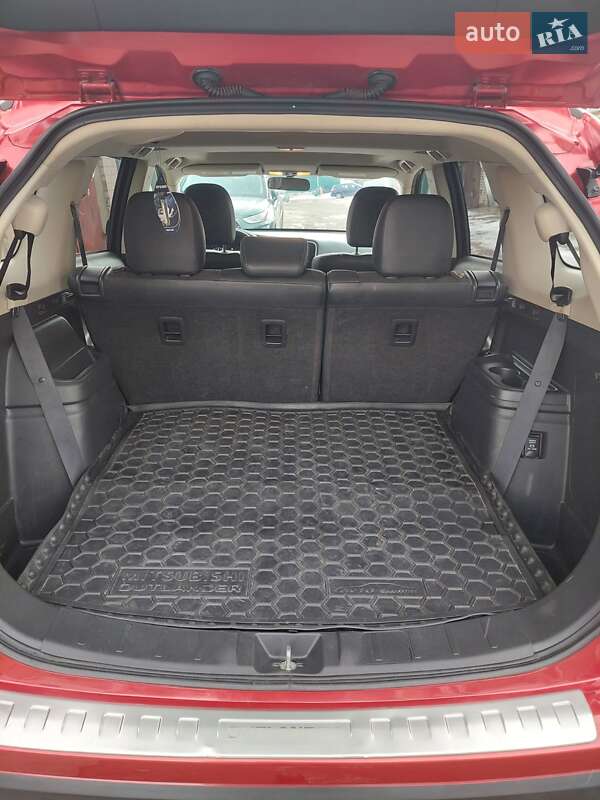 Позашляховик / Кросовер Mitsubishi Outlander 2019 в Миколаєві