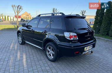 Позашляховик / Кросовер Mitsubishi Outlander 2008 в 