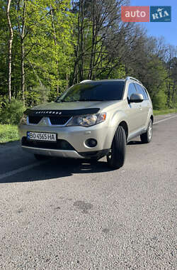 Внедорожник / Кроссовер Mitsubishi Outlander 2007 в Радивилове