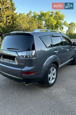 Внедорожник / Кроссовер Mitsubishi Outlander 2008 в 