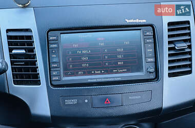 Внедорожник / Кроссовер Mitsubishi Outlander 2007 в 