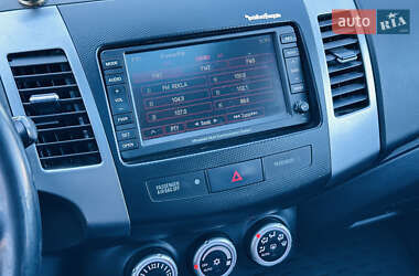 Внедорожник / Кроссовер Mitsubishi Outlander 2007 в 