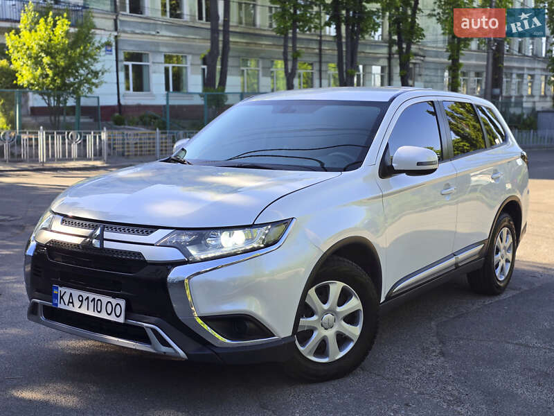 Mitsubishi Outlander 2019