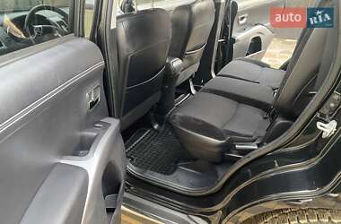 Позашляховик / Кросовер Mitsubishi Outlander 2010 в 