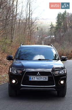 Позашляховик / Кросовер Mitsubishi Outlander 2010 в 