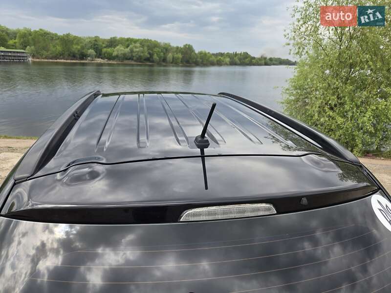 Внедорожник / Кроссовер Mitsubishi Outlander 2013 в Киеве