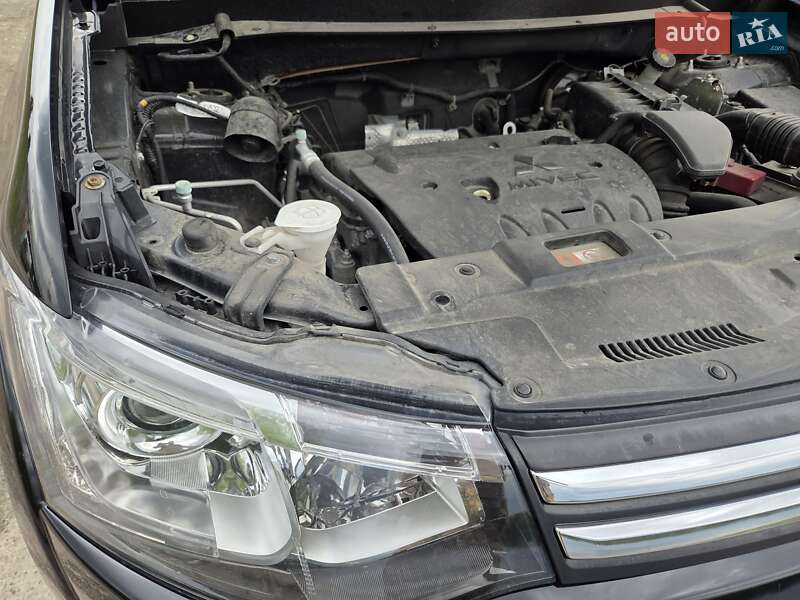 Внедорожник / Кроссовер Mitsubishi Outlander 2013 в Киеве