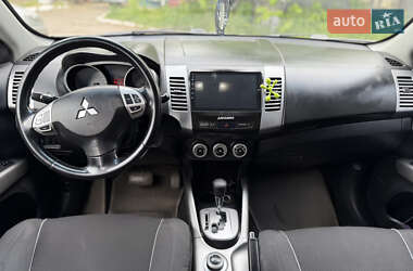 Внедорожник / Кроссовер Mitsubishi Outlander 2008 в 
