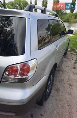 Внедорожник / Кроссовер Mitsubishi Outlander 2003 в 