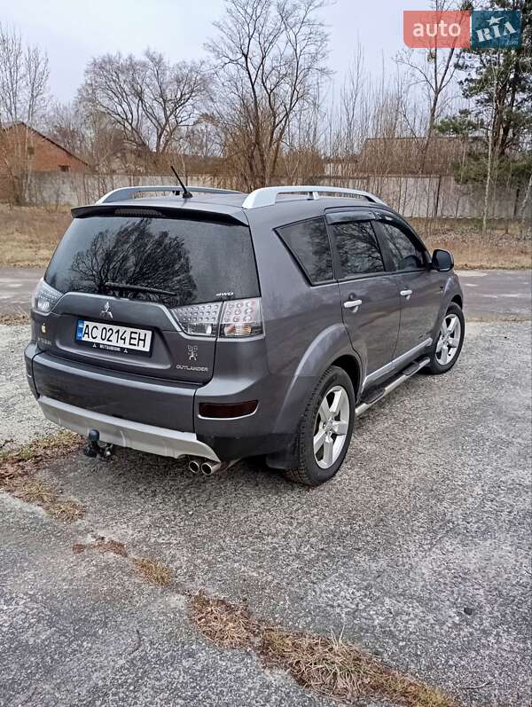 Позашляховик / Кросовер Mitsubishi Outlander 2008 в Маневичах