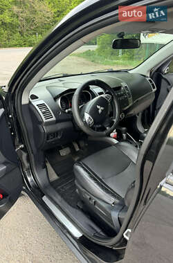 Позашляховик / Кросовер Mitsubishi Outlander 2007 в 