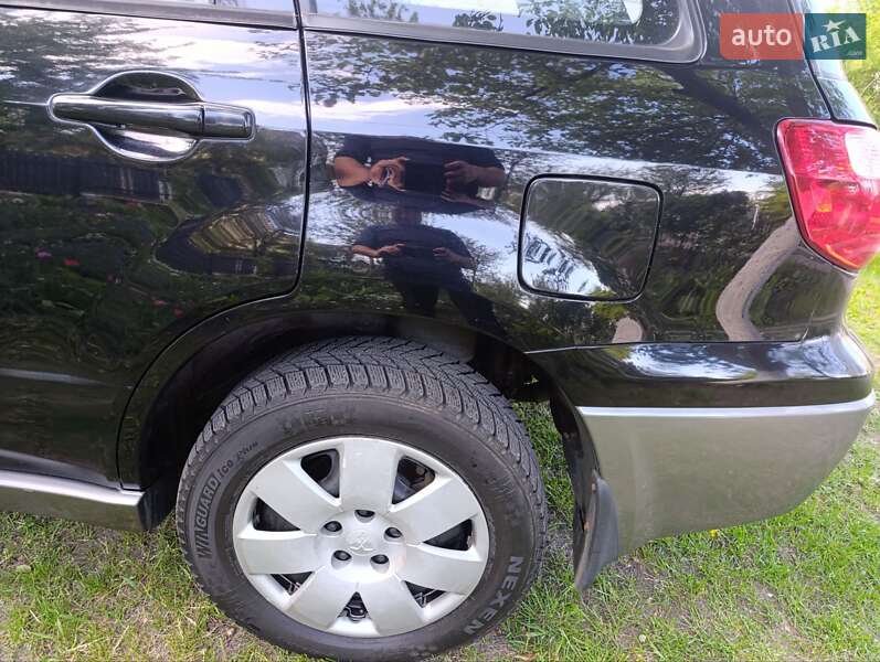 Внедорожник / Кроссовер Mitsubishi Outlander 2007 в Киеве