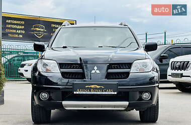 Внедорожник / Кроссовер Mitsubishi Outlander 2008 в 
