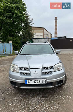 Позашляховик / Кросовер Mitsubishi Outlander 2006 в 