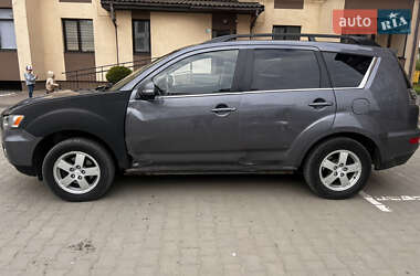 Позашляховик / Кросовер Mitsubishi Outlander 2010 в 