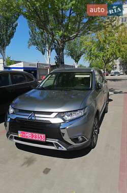 Внедорожник / Кроссовер Mitsubishi Outlander 2020 в Днепре
