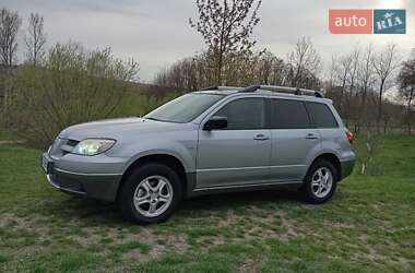 Внедорожник / Кроссовер Mitsubishi Outlander 2005 в 