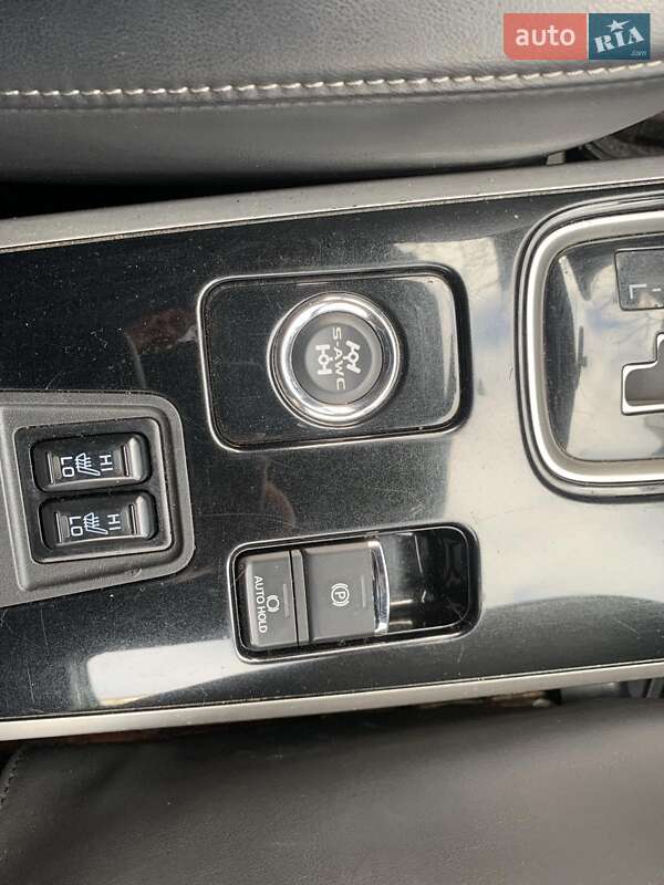 Внедорожник / Кроссовер Mitsubishi Outlander 2018 в Николаеве