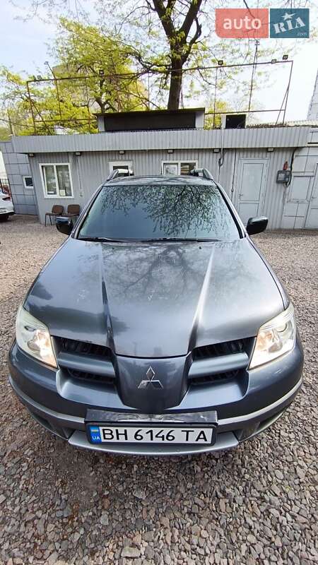 Внедорожник / Кроссовер Mitsubishi Outlander 2008 в 