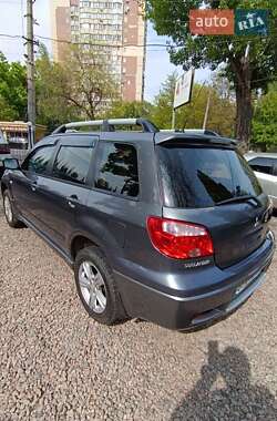 Внедорожник / Кроссовер Mitsubishi Outlander 2008 в 