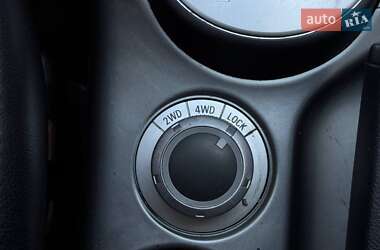 Внедорожник / Кроссовер Mitsubishi Outlander 2010 в 