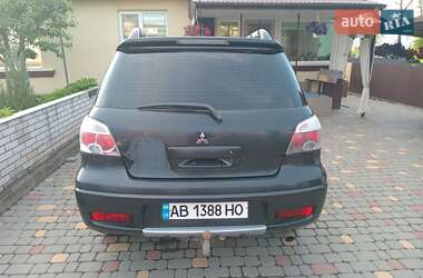 Внедорожник / Кроссовер Mitsubishi Outlander 2008 в 