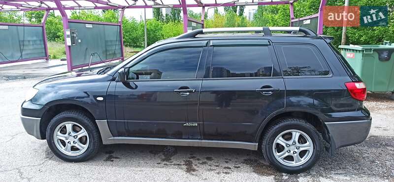 Позашляховик / Кросовер Mitsubishi Outlander 2008 в Києві