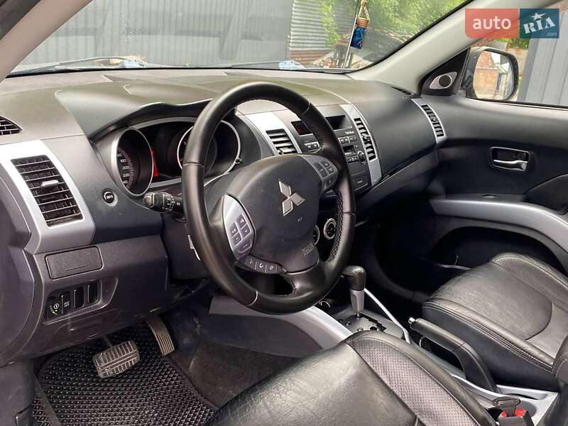 Внедорожник / Кроссовер Mitsubishi Outlander 2007 в Полтаве